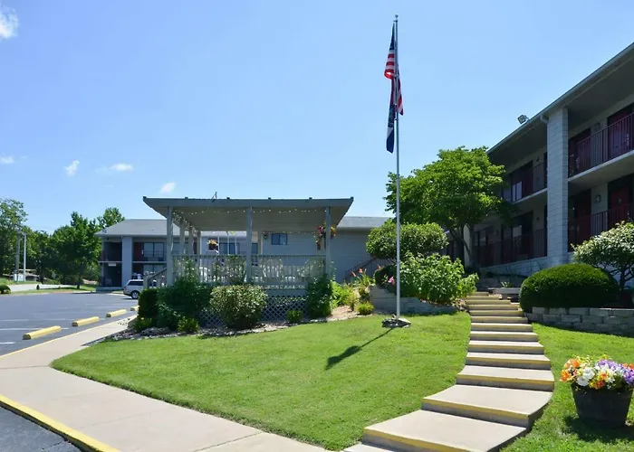 Ramada By Wyndham Branson Motel